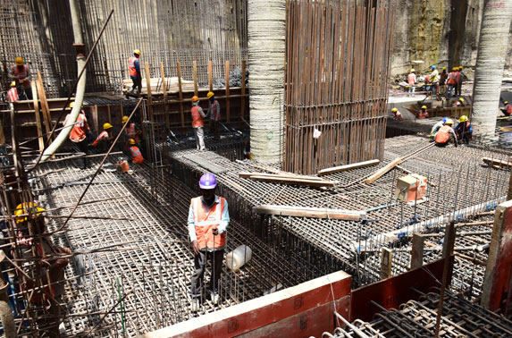 Base slab and wall construction - Science Museum