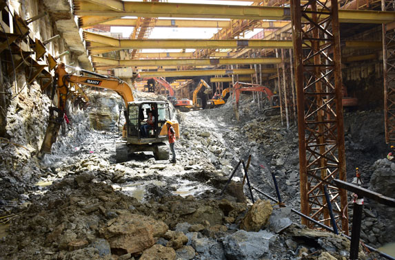 Excavation - Mumbai Central